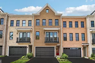 42196 Shining Star Sq, Ashburn, VA 20148 - Photo 2