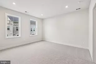 42196 Shining Star Sq, Ashburn, VA 20148 - Photo 34