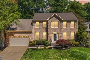 389 Clagett St SW, Leesburg, VA 20175 - Photo 4