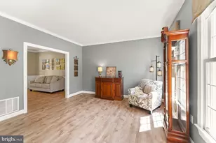 389 Clagett St SW, Leesburg, VA 20175 - Photo 8