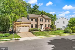 389 Clagett St SW, Leesburg, VA 20175 - Photo 2