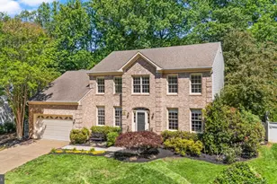 389 Clagett St SW, Leesburg, VA 20175 - Photo 2