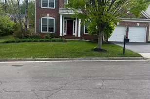 43896 Churchill Glen Dr, Chantilly, VA 20152 - Photo 1