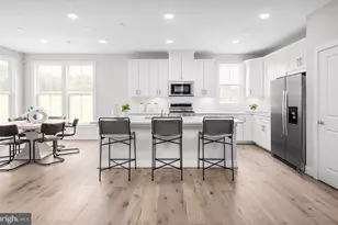 42696 Cattail Crk Dr, Leesburg, VA 20176 - Photo 2