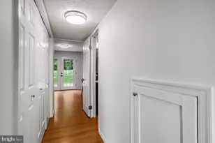 22375 Stablehouse Dr, Sterling, VA 20164 - Photo 26