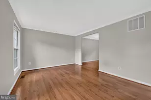 128 Briarwood Ct, Sterling, VA 20164 - Photo 14