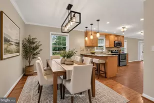 128 Briarwood Ct, Sterling, VA 20164 - Photo 2
