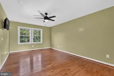 128 Briarwood Court, Sterling, VA 20164 - Photo 18