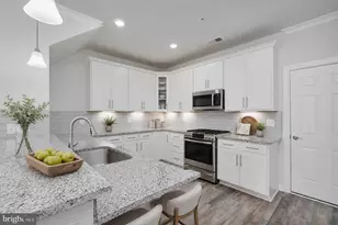 20707 Heron Landing Dr, Sterling, VA 20166 - Photo 14