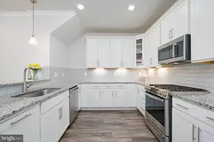 20707 Heron Landing Dr, Sterling, VA 20166 - Photo 12