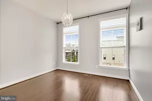 23094 Sullivans Cove Sq, Brambleton, VA 20148 - Photo 32