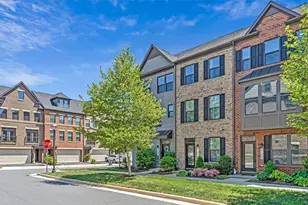 43509 Apple Orch Sq, Ashburn, VA 20148 - Photo 2