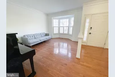 19976 Presidents Cup Terrace, Ashburn, VA 20147 - Photo 2