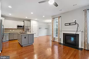 42710 Ogilvie Square, Ashburn, VA 20148 - Photo 8