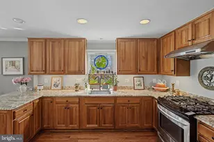4 Ayr St SW, Leesburg, VA 20175 - Photo 10