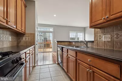 21931 Halburton Terrace, Broadlands, VA 20148 - Photo 8