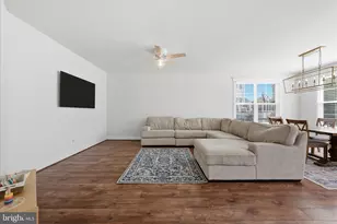 18003 Lake Front Cir, Round Hill, VA 20141 - Photo 14