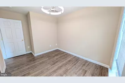 211 Shirley Square SE, Leesburg, VA 20175 - Photo 26