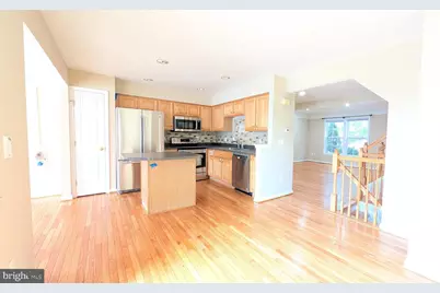 211 Shirley Square SE, Leesburg, VA 20175 - Photo 6