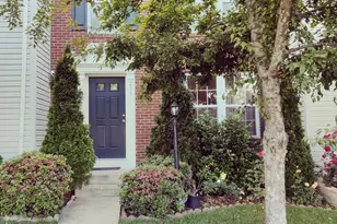 211 Shirley Square SE, Leesburg, VA 20175 - Photo 2
