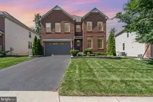 24846 Somerby Dr, Chantilly, VA 20152 - Photo 1