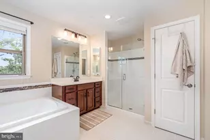 24846 Somerby Dr, Chantilly, VA 20152 - Photo 32