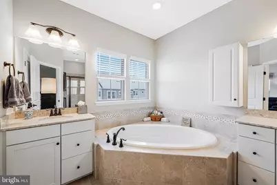 25286 Gray Poplar Terrace, Aldie, VA 20105 - Photo 20