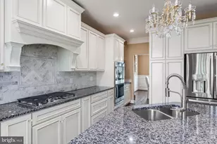 42436 Myan Gold Dr, Brambleton, VA 20148 - Photo 10