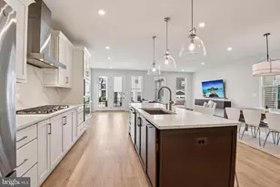 41800 Mellowed Ivory Pl, Brambleton, VA 20148 - Photo 18