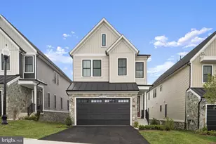 41800 Mellowed Ivory Pl, Brambleton, VA 20148 - Photo 2