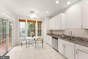 47779 Scotsborough, Sterling, VA 20165 - Photo 16