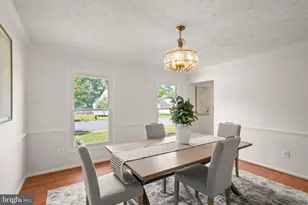 104 Briarwood Ct, Sterling, VA 20164 - Photo 14