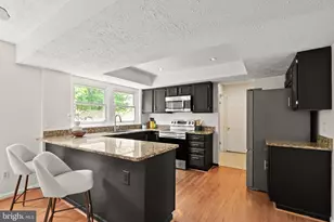 104 Briarwood Ct, Sterling, VA 20164 - Photo 22