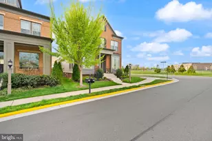 22986 Bubbling Brook Dr, Brambleton, VA 20148 - Photo 54