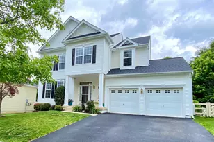 35551 Sarasota St, Round Hill, VA 20141 - Photo 1