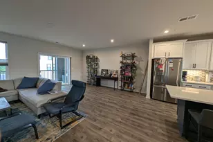 20354 Newfoundland Sq, Ashburn, VA 20147 - Photo 14