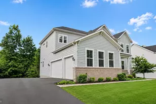 23609 Roselle Rdg Ln, Aldie, VA 20105 - Photo 4