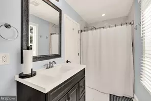 1024 Brixton Ct, Sterling, VA 20164 - Photo 18