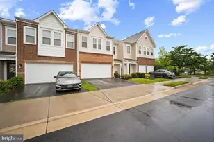 24619 S Greysteel Square, Aldie, VA 20105 - Photo 2
