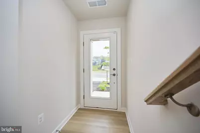 1035 Venifena Terrace SE, Leesburg, VA 20175 - Photo 4