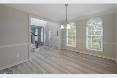 22829 Queensbridge Drive, Ashburn, VA 20148 - Photo 8