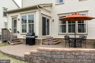 23417 Gardenwalk Dr, Ashburn, VA 20148 - Photo 4