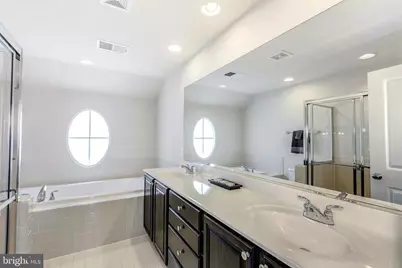 23417 Gardenwalk Drive, Ashburn, VA 20148 - Photo 10