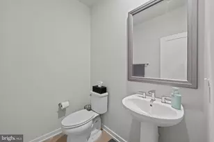 43424 Grandmoore St, Ashburn, VA 20148 - Photo 4