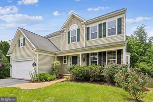 21745 Regents Park Cir, Sterling, VA 20166 - Photo 4