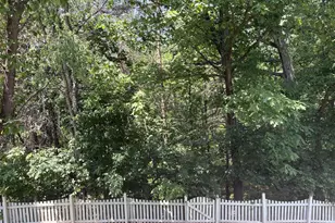21745 Regents Park Cir, Sterling, VA 20166 - Photo 18