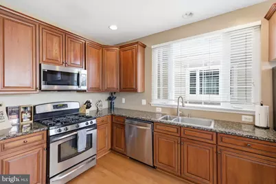 43905 Hickory Corner Terrace #105, Ashburn, VA 20147 - Photo 10