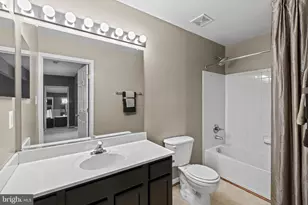 18495 Sierra Springs Square, Leesburg, VA 20176 - Photo 26