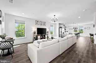 19746 Misty Moss Sq, Ashburn, VA 20147 - Photo 14