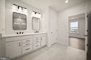 23640 Bolton Cres Terrace, Ashburn, VA 20148 - Photo 36